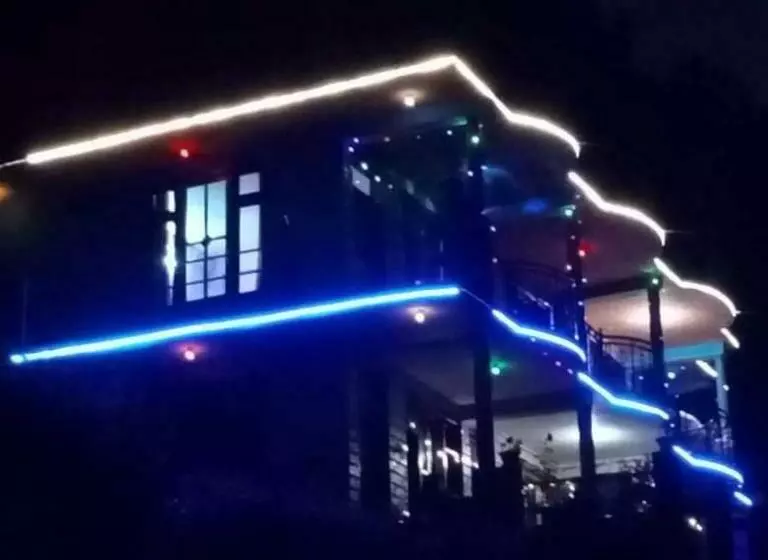 ペンション Snow Pine Guest House