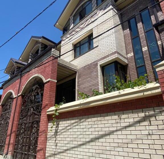 بنسيون Town House