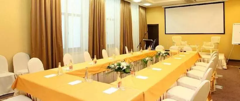 Aleksandrovski Grand Hotel Vladikavkaz