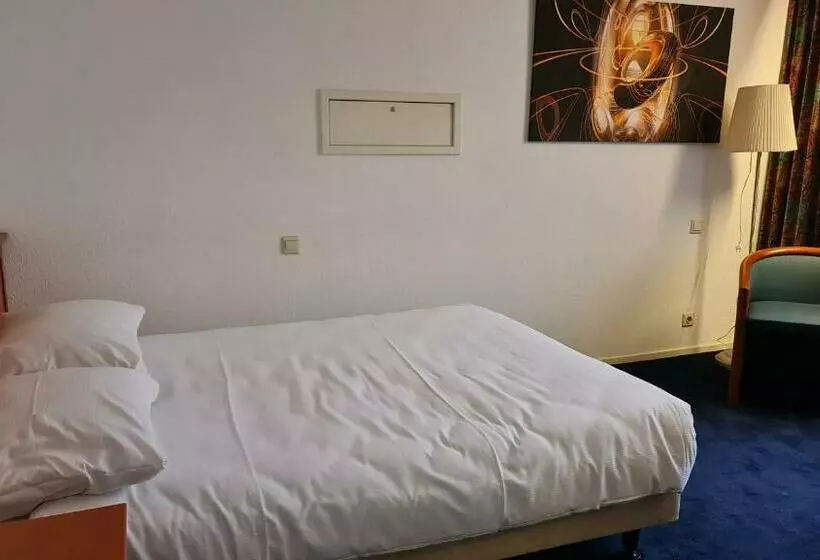 Square Boutique Hotel & Brasserie