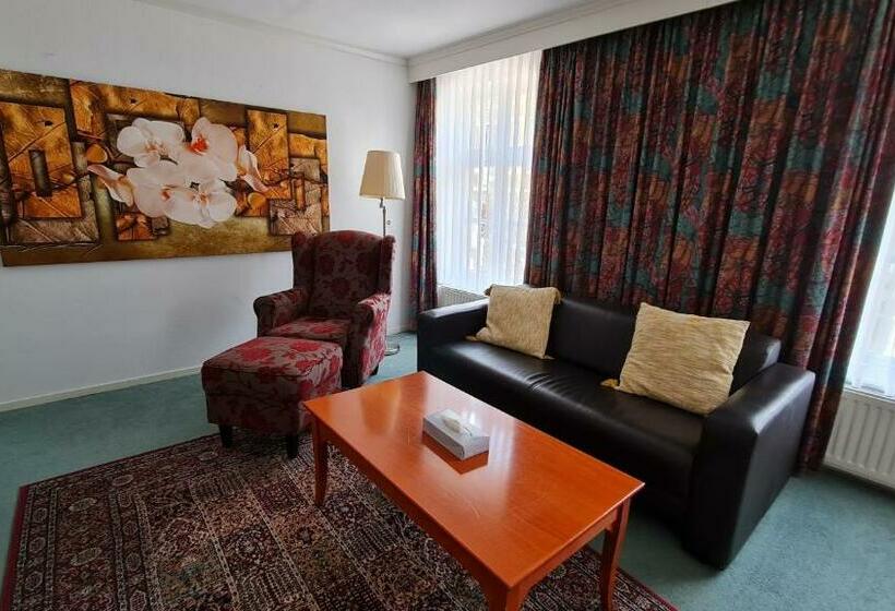 Square Boutique Hotel & Brasserie