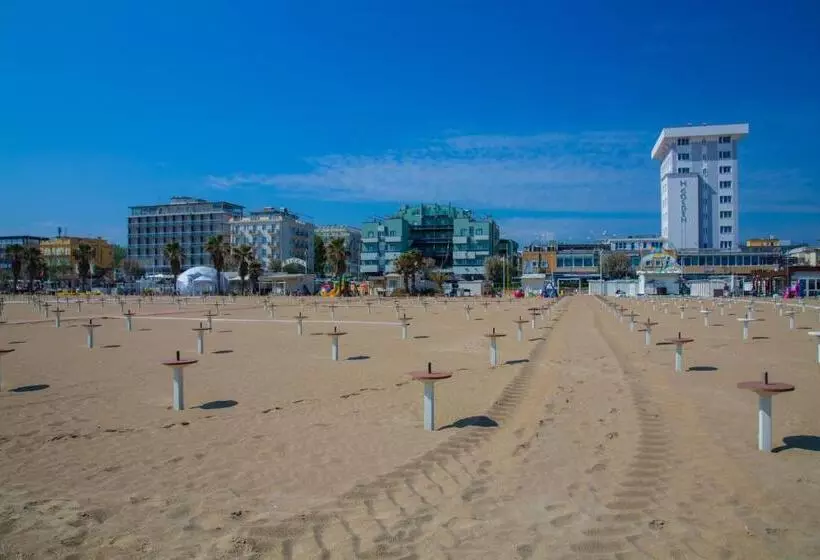 هتل Executive La Fiorita