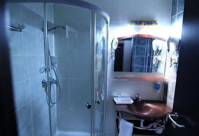 Отель Helin Aeroport Craiova