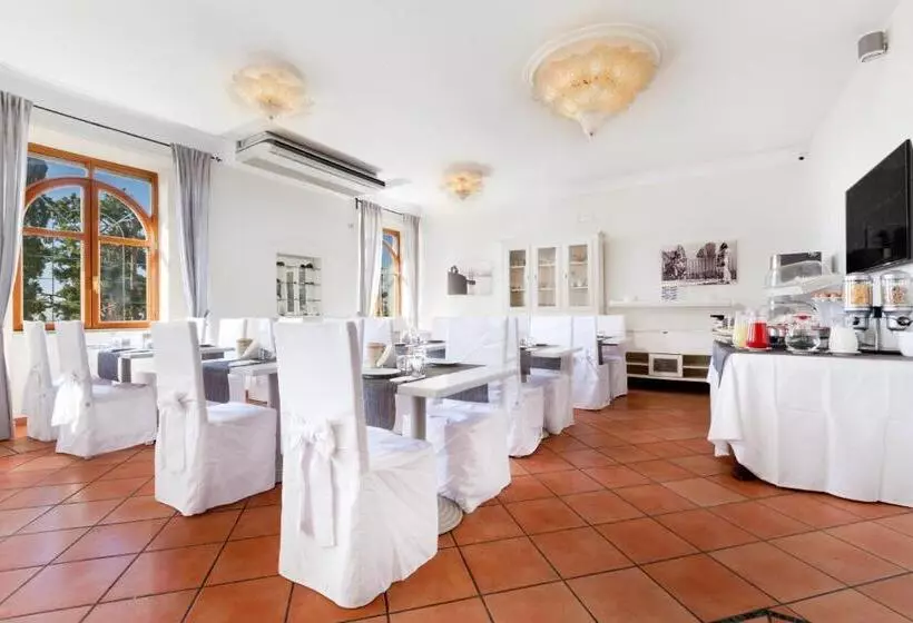 Hotel Herculaneum