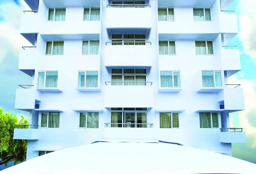 ホテル Millennium Continental