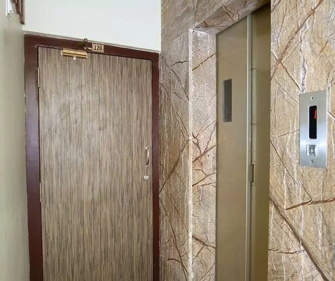 Отель Padmini Palace