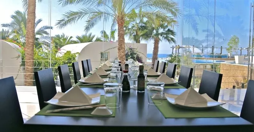 هتل Pangea Beach Resort