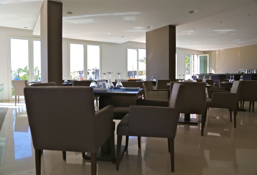 هتل Pangea Beach Resort