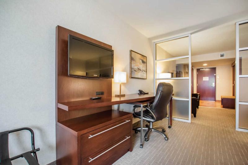 酒店 Quality Inn & Suites