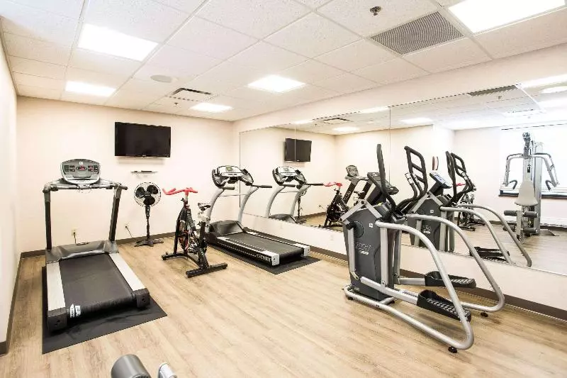 בית מלון כפרי Quality Inn & Suites