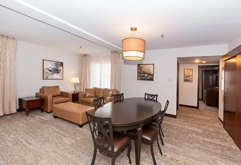 בית מלון כפרי Quality Inn & Suites