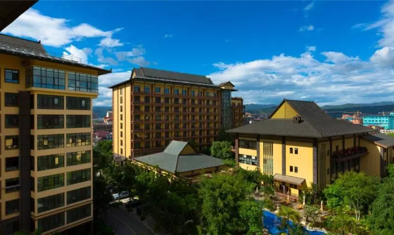 هتل Ramada Plaza By Wyndham Xishuangbanna South