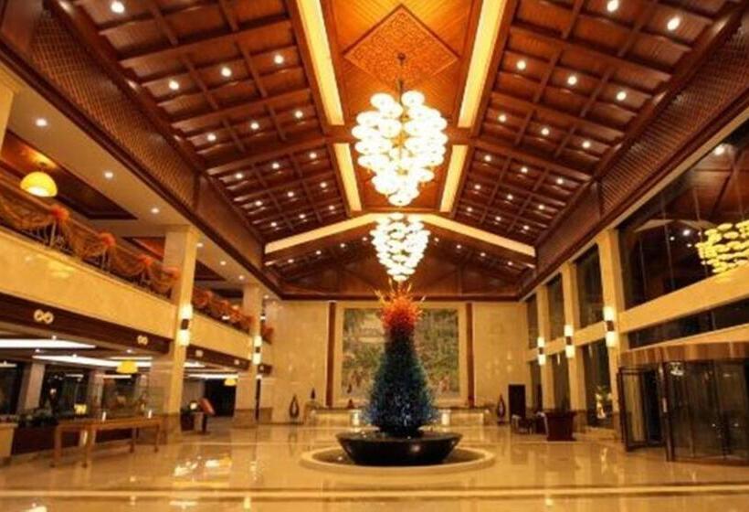 فندق Ramada Plaza By Wyndham Xishuangbanna South