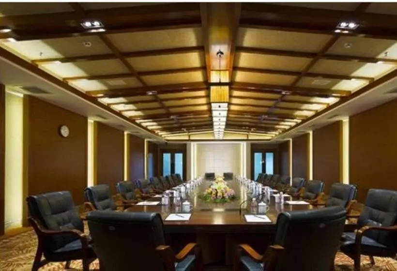 酒店 Ramada Plaza By Wyndham Xishuangbanna South