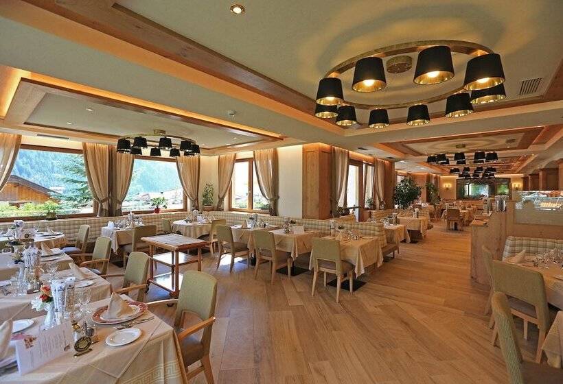 فندق ريفى Cesa Tyrol