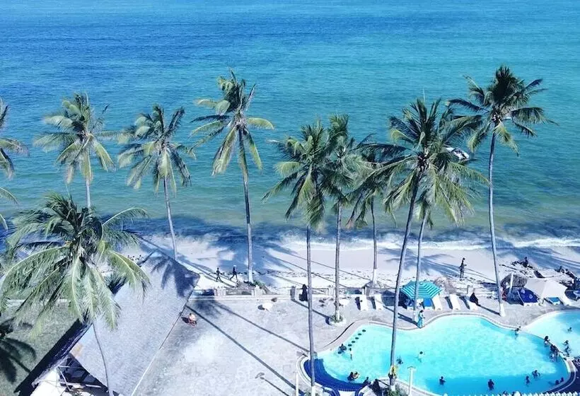 Sai Rock Beach Hotel & Spa