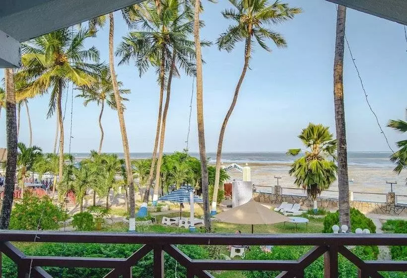 Sai Rock Beach Hotel & Spa