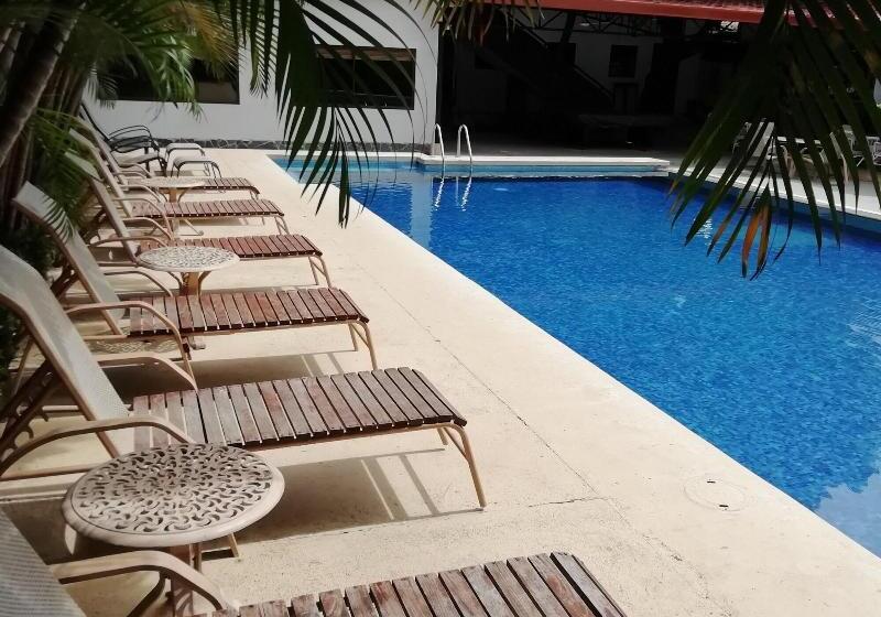 هتل The Palms At Coco Beach