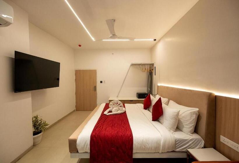 Hotel Varuna Varanasi