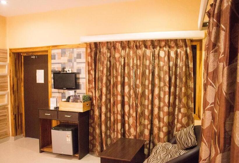 Hotel Varuna Varanasi