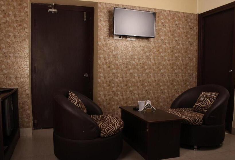 Hotel Varuna Varanasi