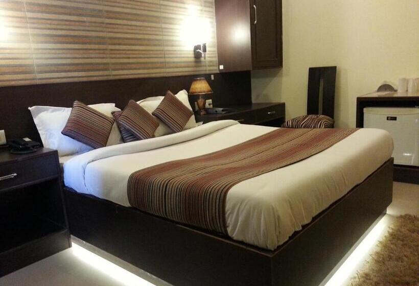 Hotel Varuna Varanasi