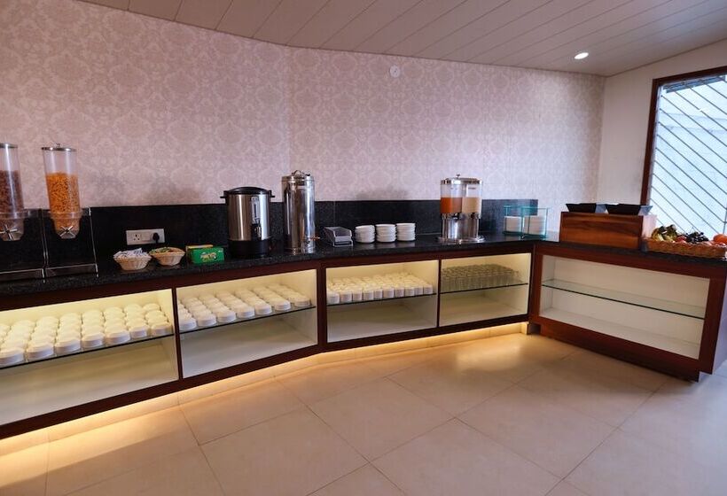 בית מלון כפרי Vishnu Palace