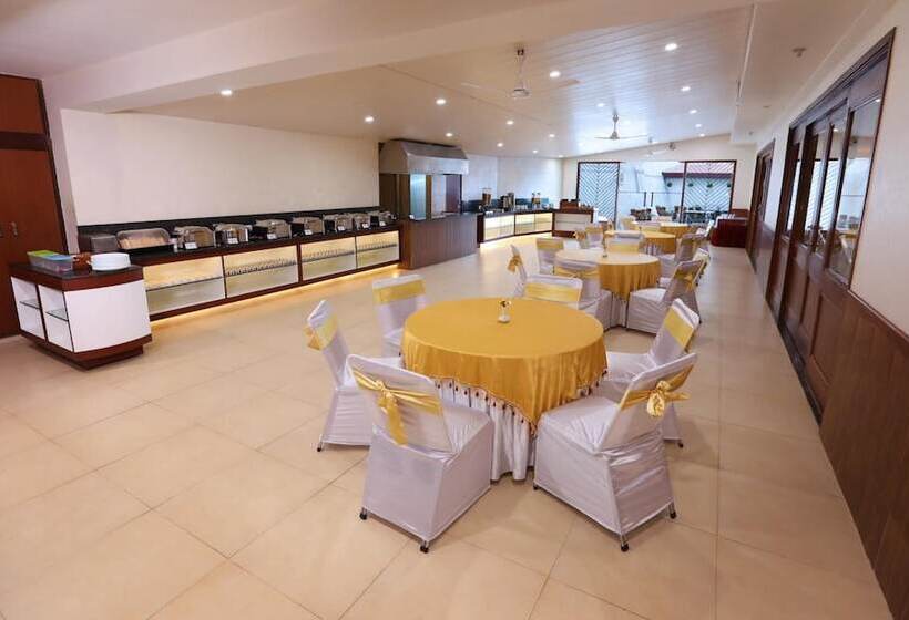 בית מלון כפרי Vishnu Palace