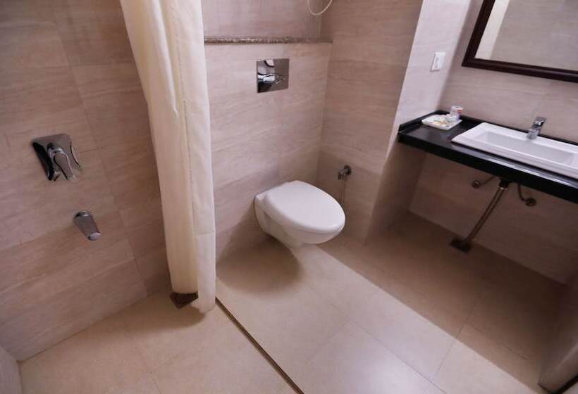 בית מלון כפרי Vishnu Palace