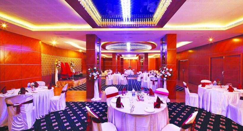 ホテル Windsor Rajadhani