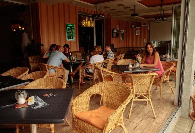 Отель Wolf Panzió