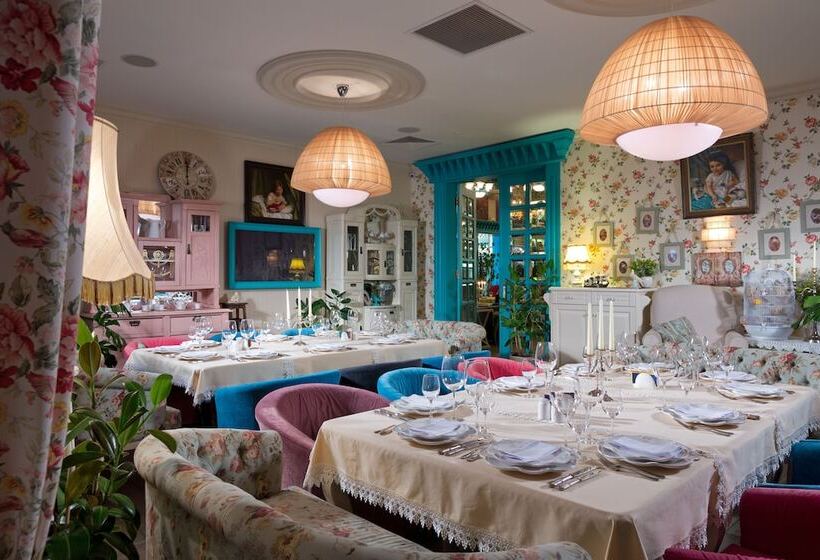 ペンション Nasha Dacha Country Estate