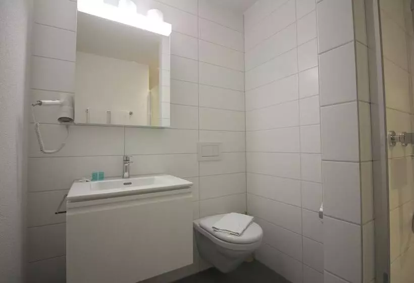 Swiss Star Zurich Airport Self Check In