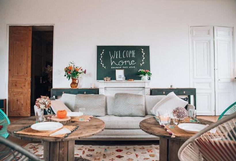 Bed and Breakfast Le Petit Château De Conteville