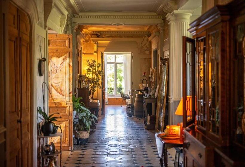 Bed and Breakfast Le Petit Château De Conteville