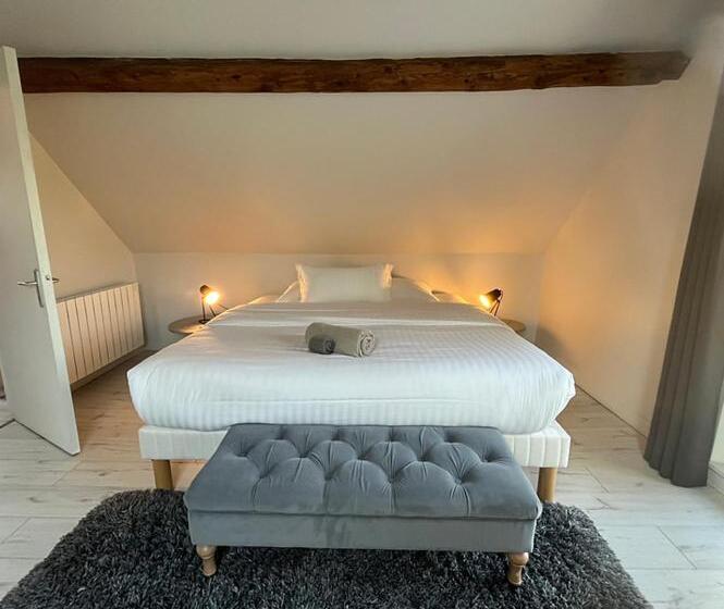 Bed and Breakfast Le Petit Château De Conteville