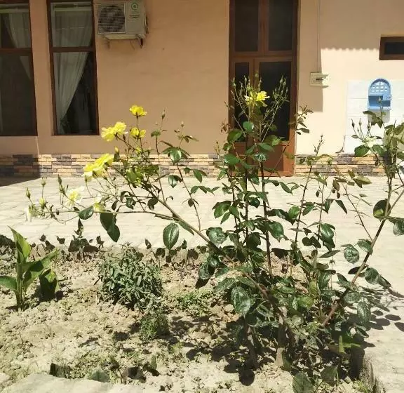 پانسیون Sezam