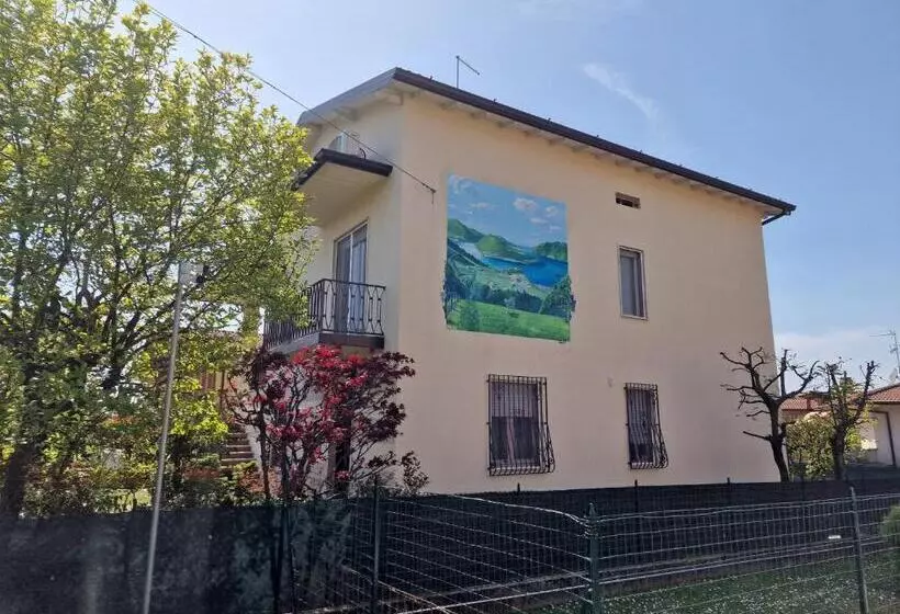 B&b A Due Passi Dal Lago