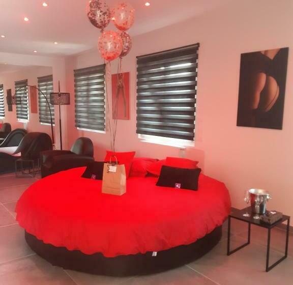 Bed and Breakfast Ds Plaisir Love Room Avec Sauna, Jacuzzi à Nancy