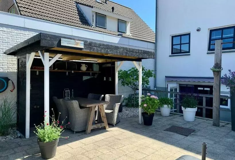 Aamiaismajoitus (B&B) Zilte Zee