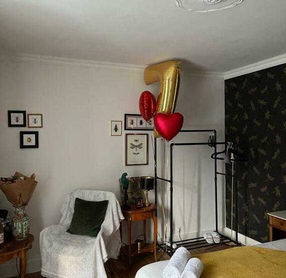 ペンション Le Prieuré De Saint Thibault