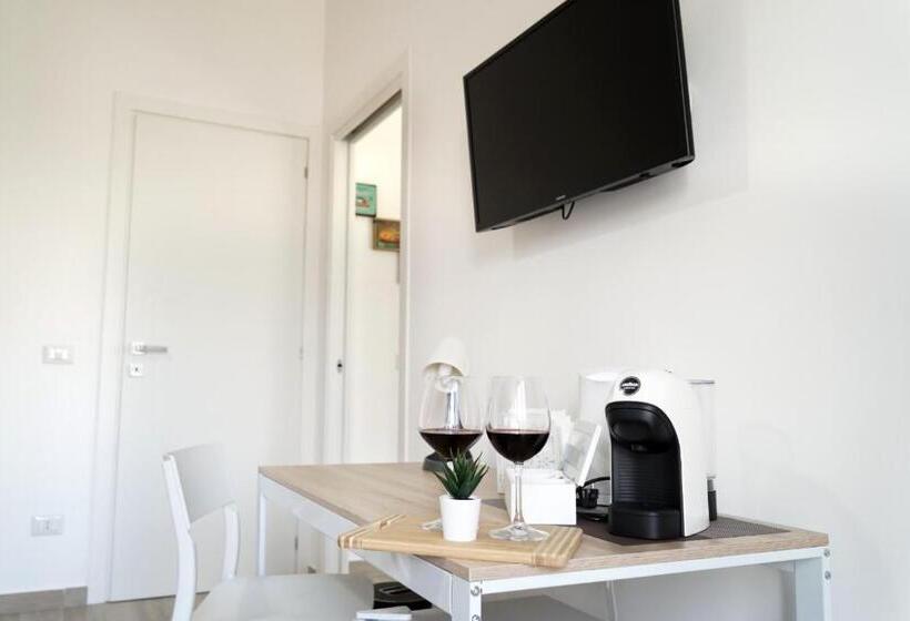 پانسیون Provenzale Guest Rooms   Locazione Breve