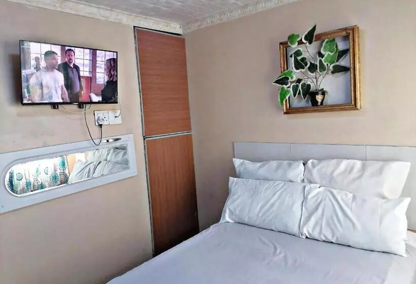 ペンション Valleycenter Guesthouse