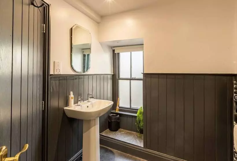 ユースホステル Royal Oak Pub