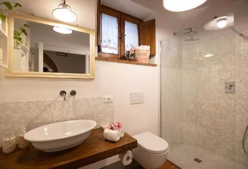 تختخواب و صبحانه Agriturismo Lapievuccia