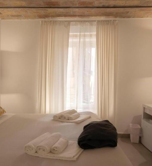 مبيت وإفطار Alla Quercia   Centro Storico