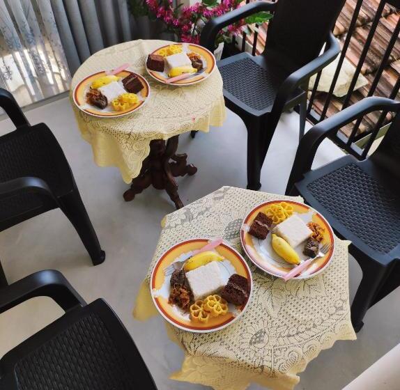 Pensió Flower Shade Villa