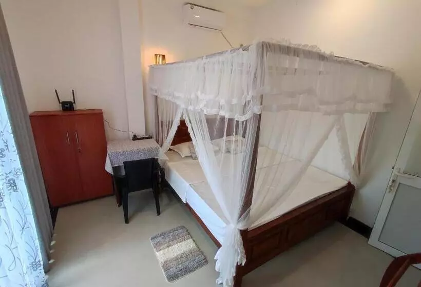 ペンション Flower Shade Villa