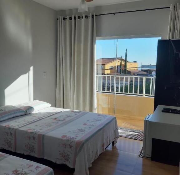 بنسيون Suítes Caninana