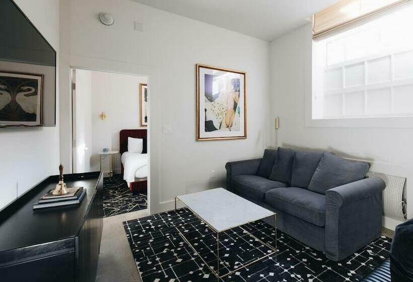 ユースホステル Bellwood Deluxe Suite 108 At The Bellwether